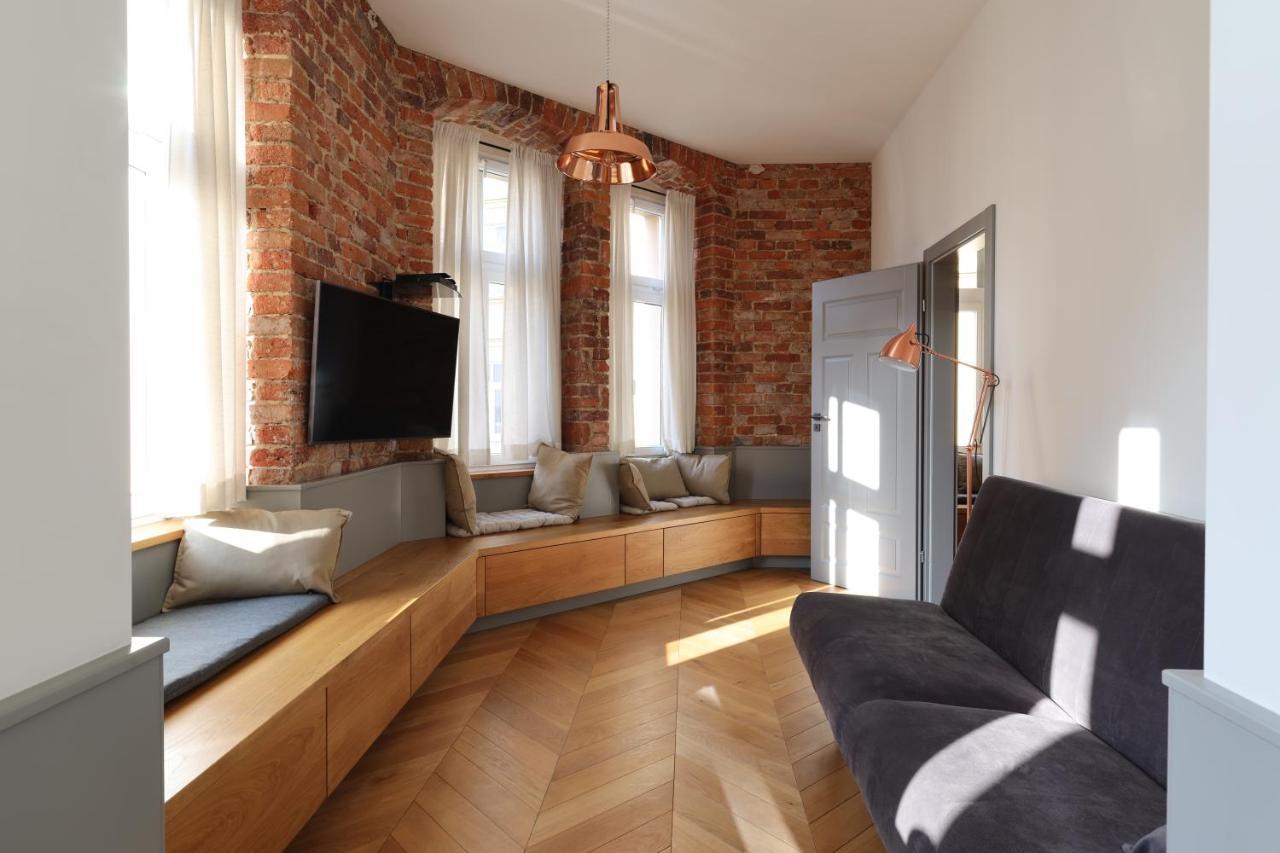 Central Apartamenty Jelenia Gora Bagian luar foto