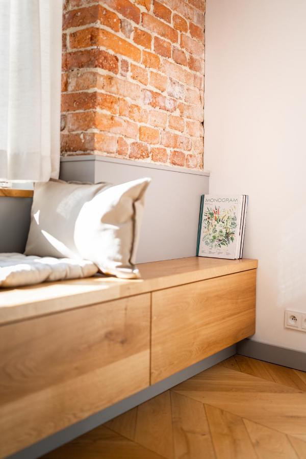 Central Apartamenty Jelenia Gora Bagian luar foto