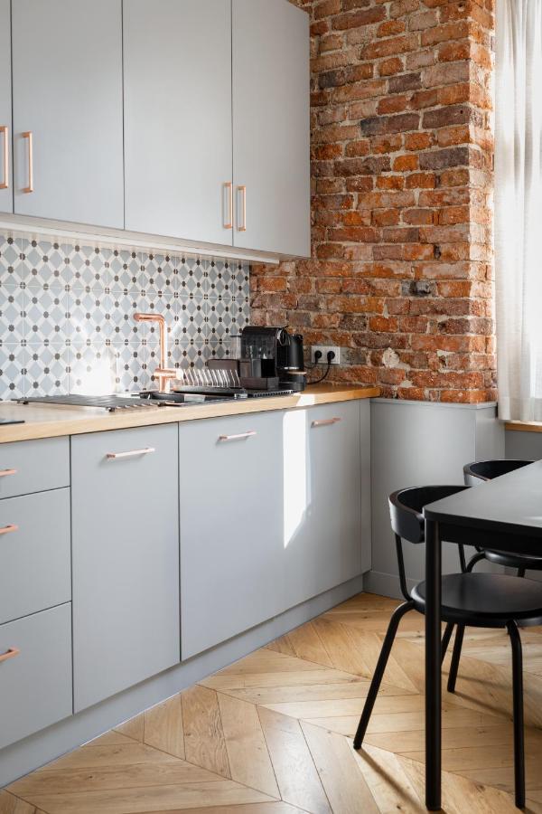 Central Apartamenty Jelenia Gora Bagian luar foto