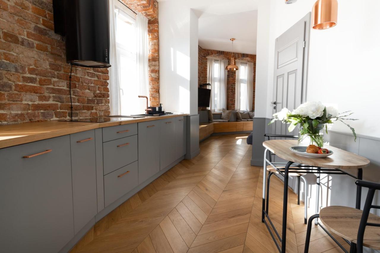 Central Apartamenty Jelenia Gora Bagian luar foto